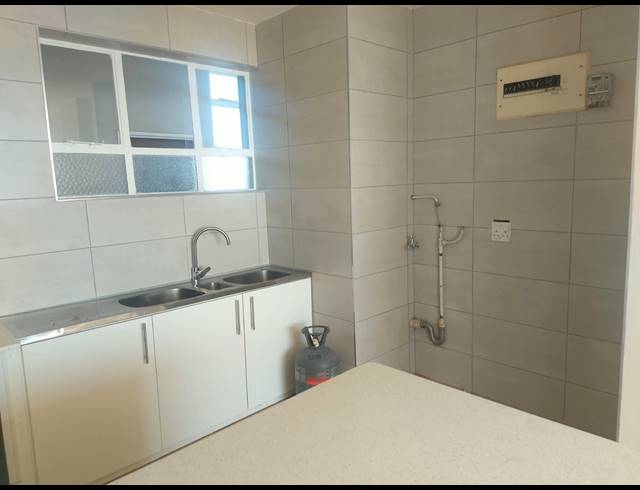 1 BEDROOM APARTMENT TO LET IN MORNINGSIDE